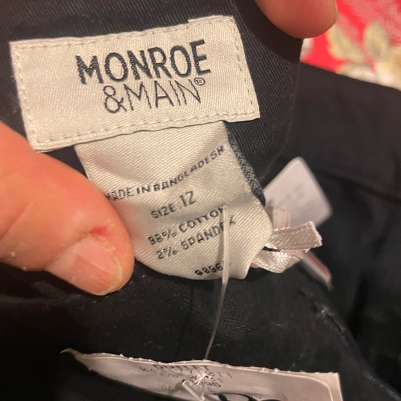 Cropped pants ⭐️10for$10.00 - Picture 5 of 9